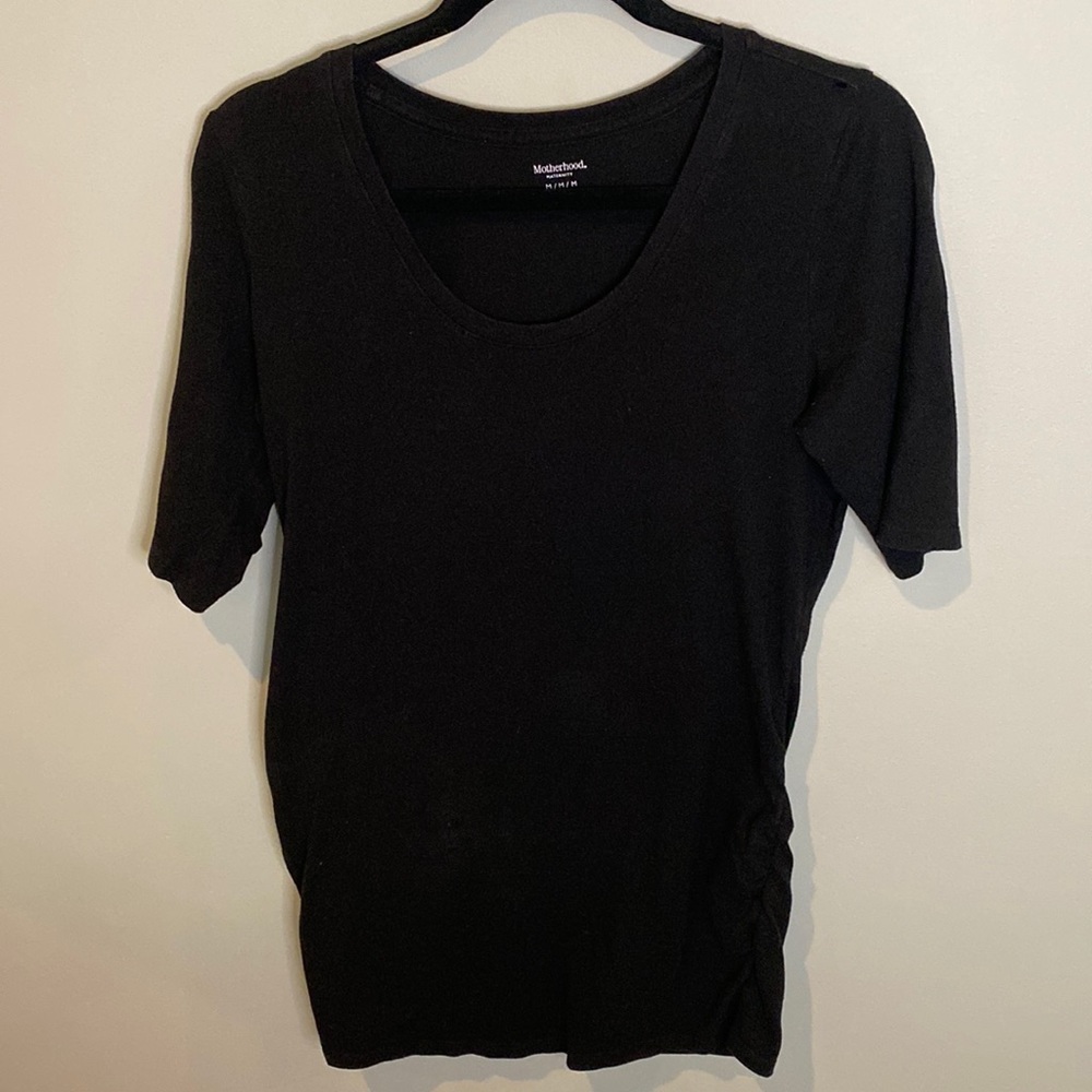 Motherhood Maternity Short Sleeve V-Neck- size M